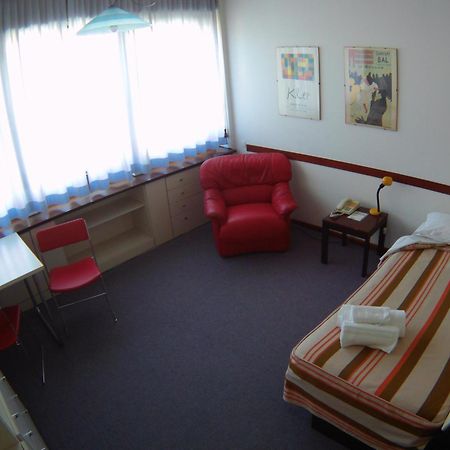 Albergo Residence Italia Vintage Hotel Pordenone Bagian luar foto