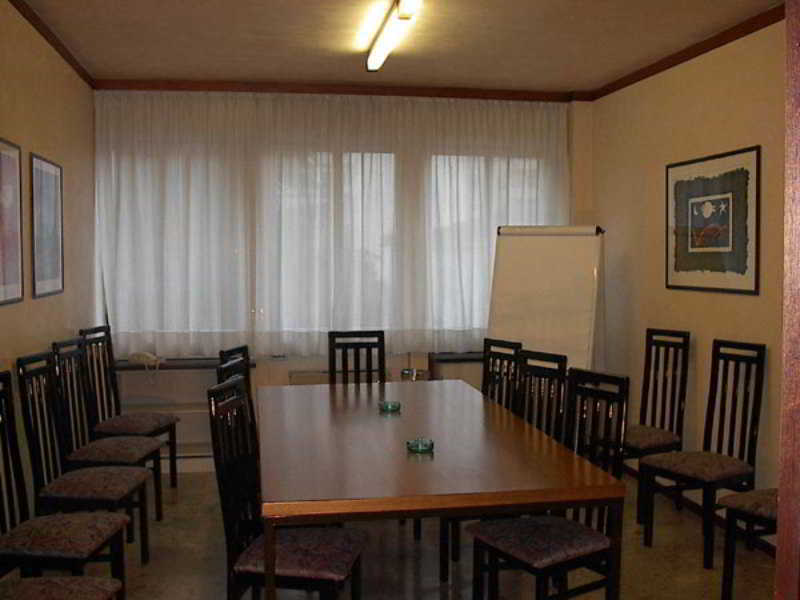 Albergo Residence Italia Vintage Hotel Pordenone Bagian luar foto