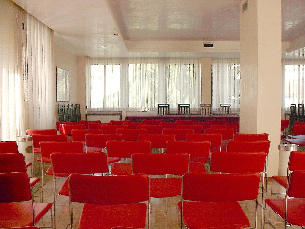 Albergo Residence Italia Vintage Hotel Pordenone Bagian luar foto