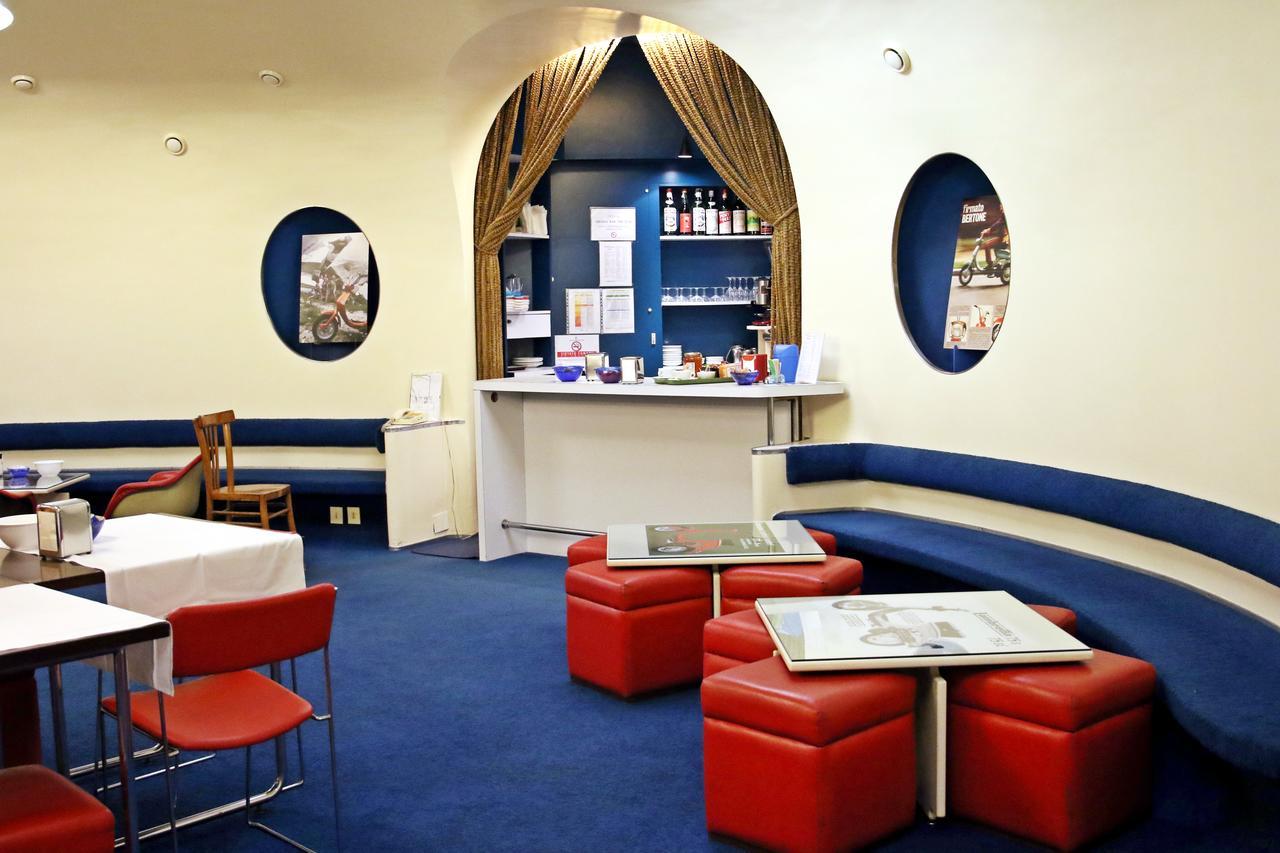 Albergo Residence Italia Vintage Hotel Pordenone Bagian luar foto