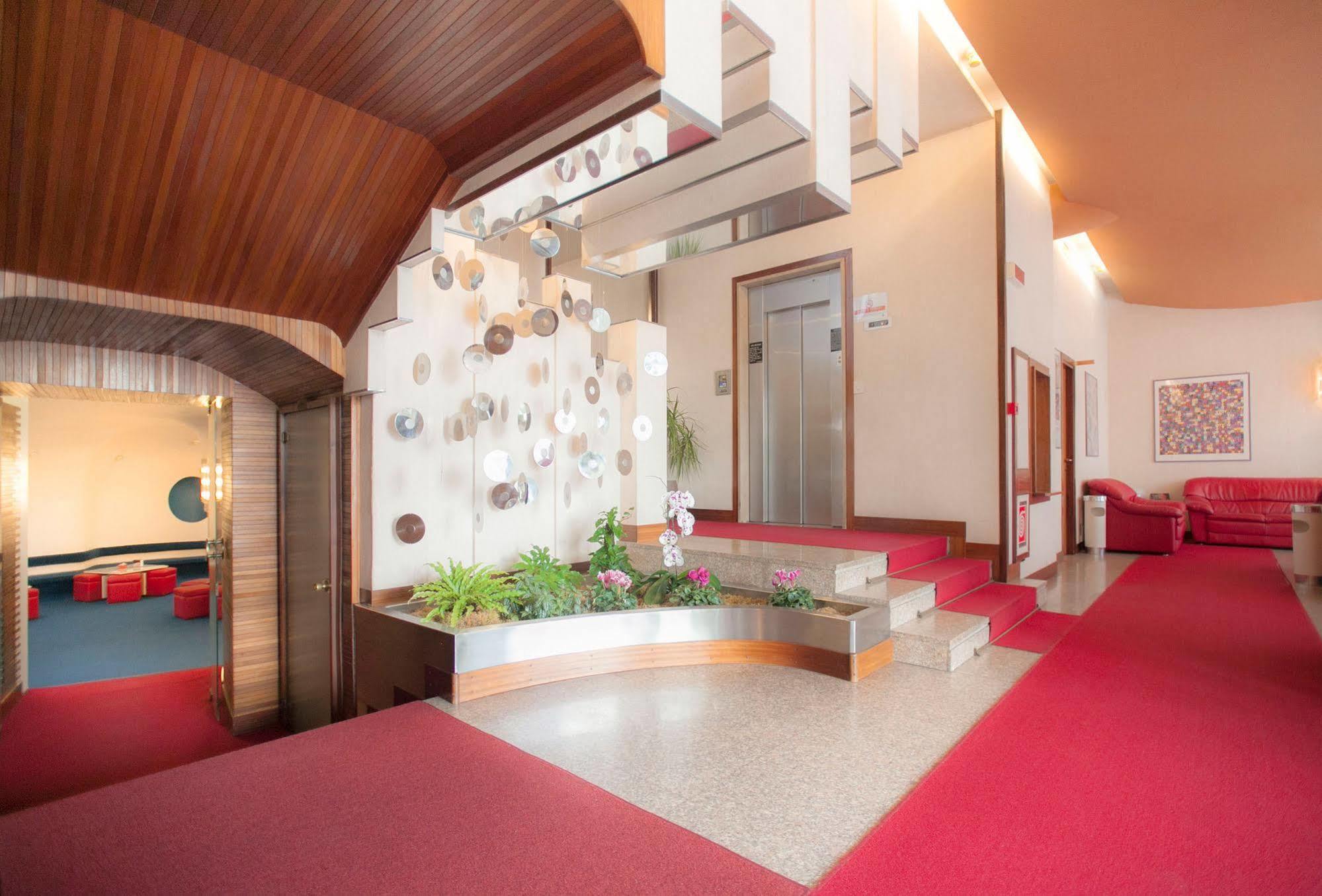Albergo Residence Italia Vintage Hotel Pordenone Bagian luar foto