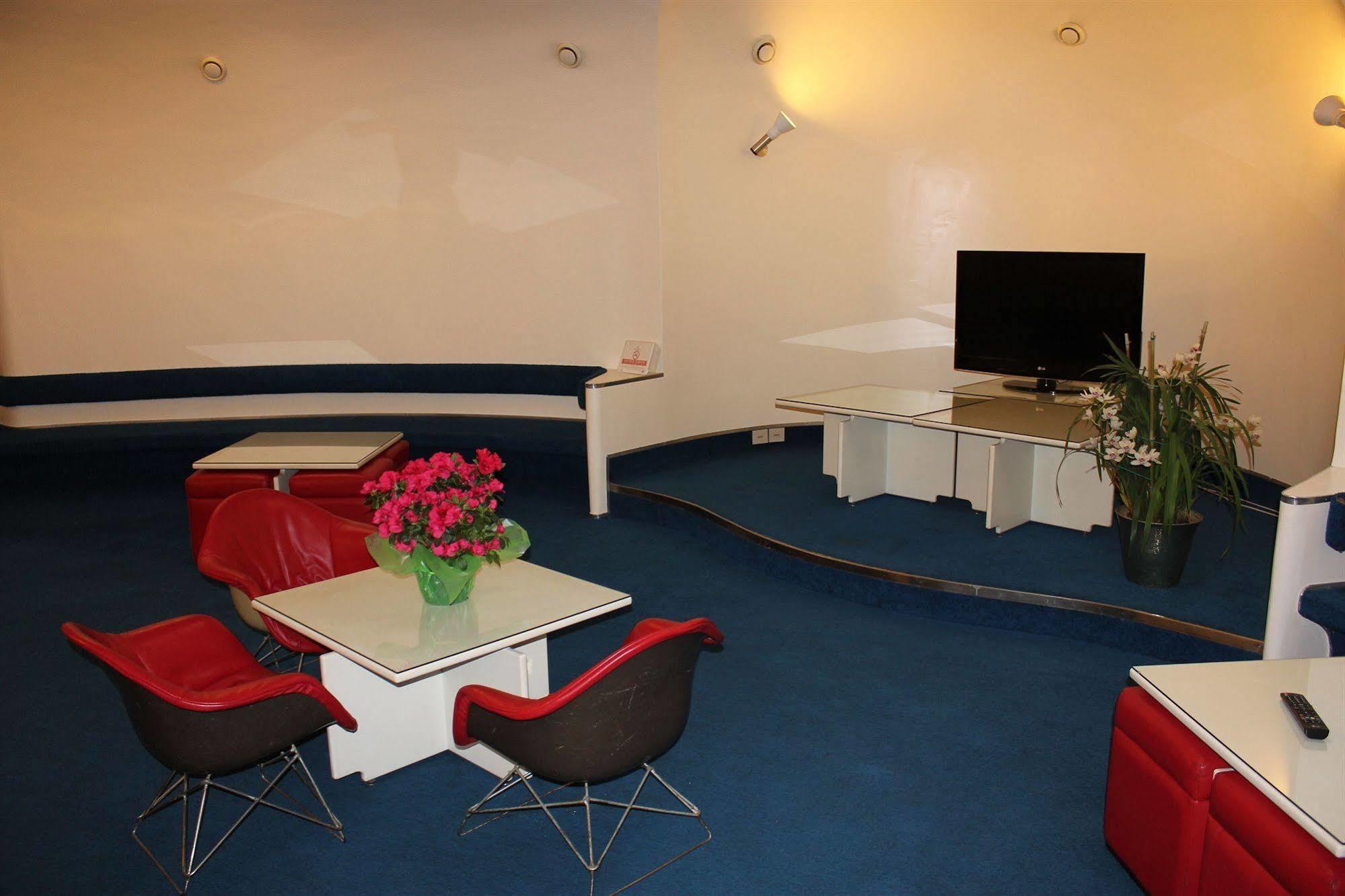 Albergo Residence Italia Vintage Hotel Pordenone Bagian luar foto