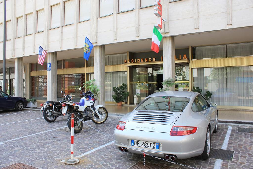 Albergo Residence Italia Vintage Hotel Pordenone Bagian luar foto